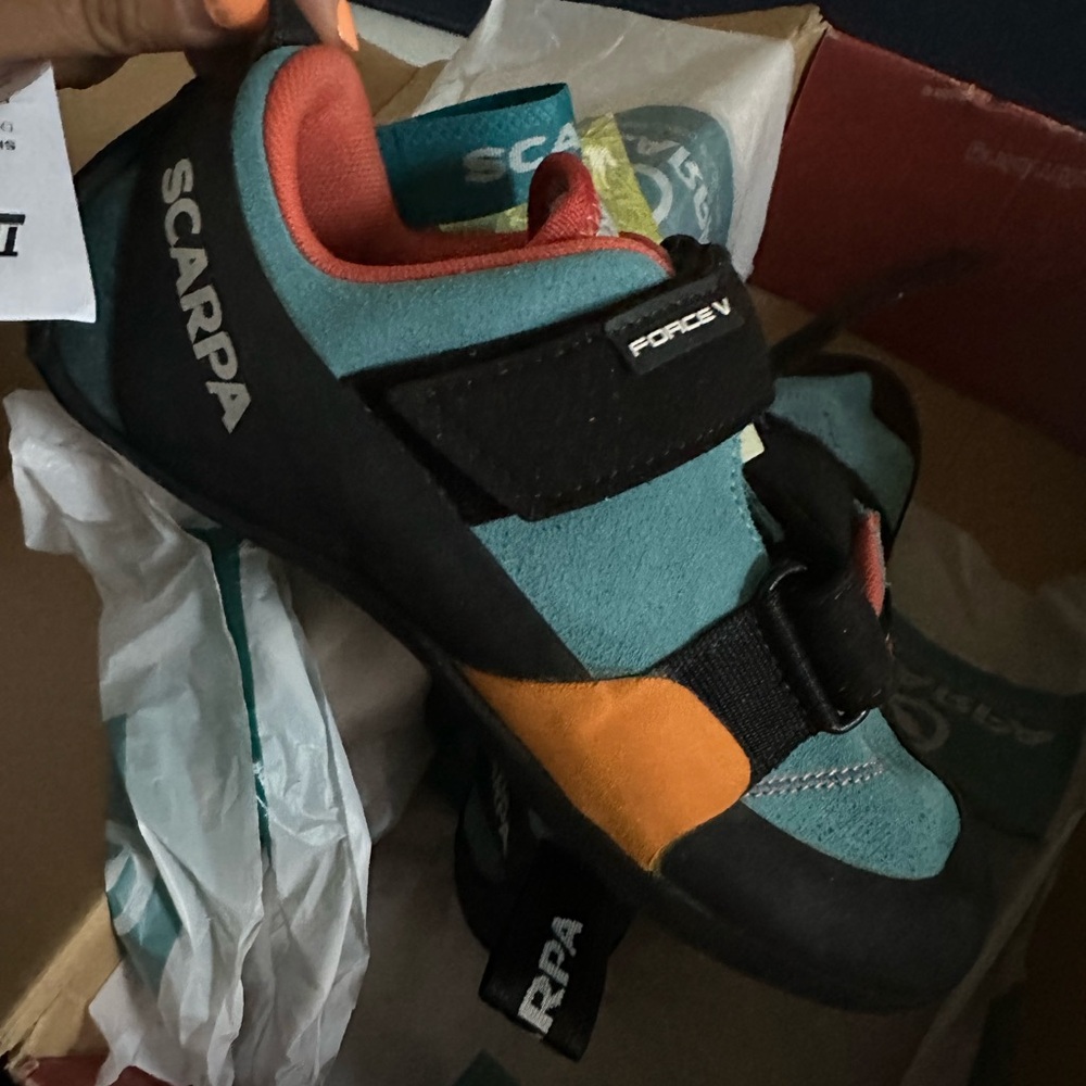 BNIB Scarpa Women’s Force V